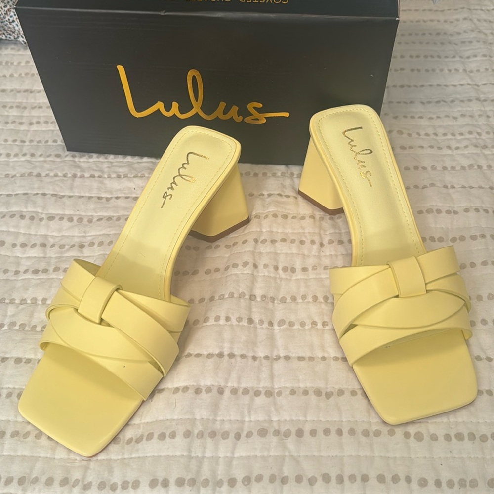 Soft yellow heeled sandal